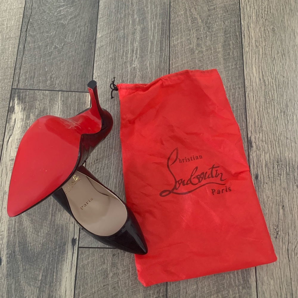 Red soles heels